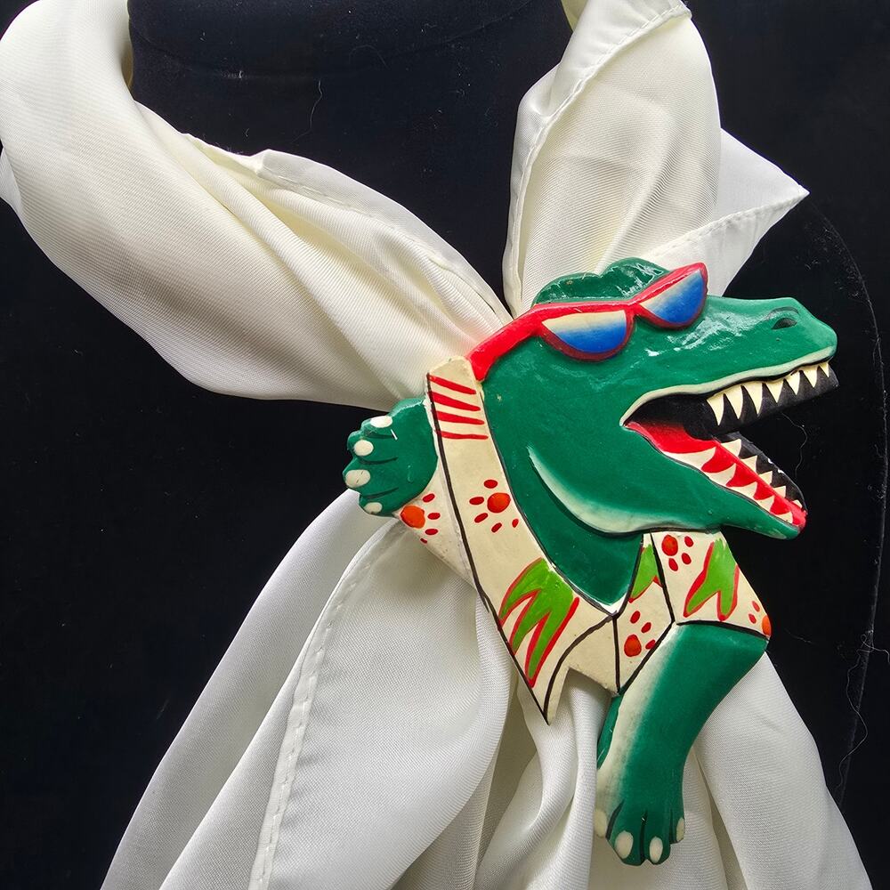 Alligator 1980s‎ Tacky Tourist Scarf Clip Slide Tie Hand Painted Wood